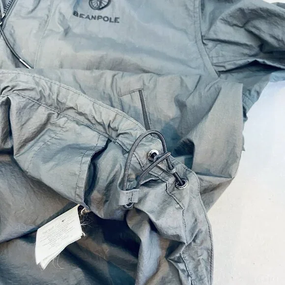 Vintage‎ Beanpole Outdoor Gray Windbreaker with Tuck-away Hood Sz Medium - Picture 12 of 12